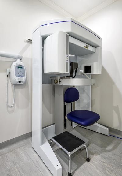 3D digital X-ray machine used at Universal Dentistry in North Wales, PA