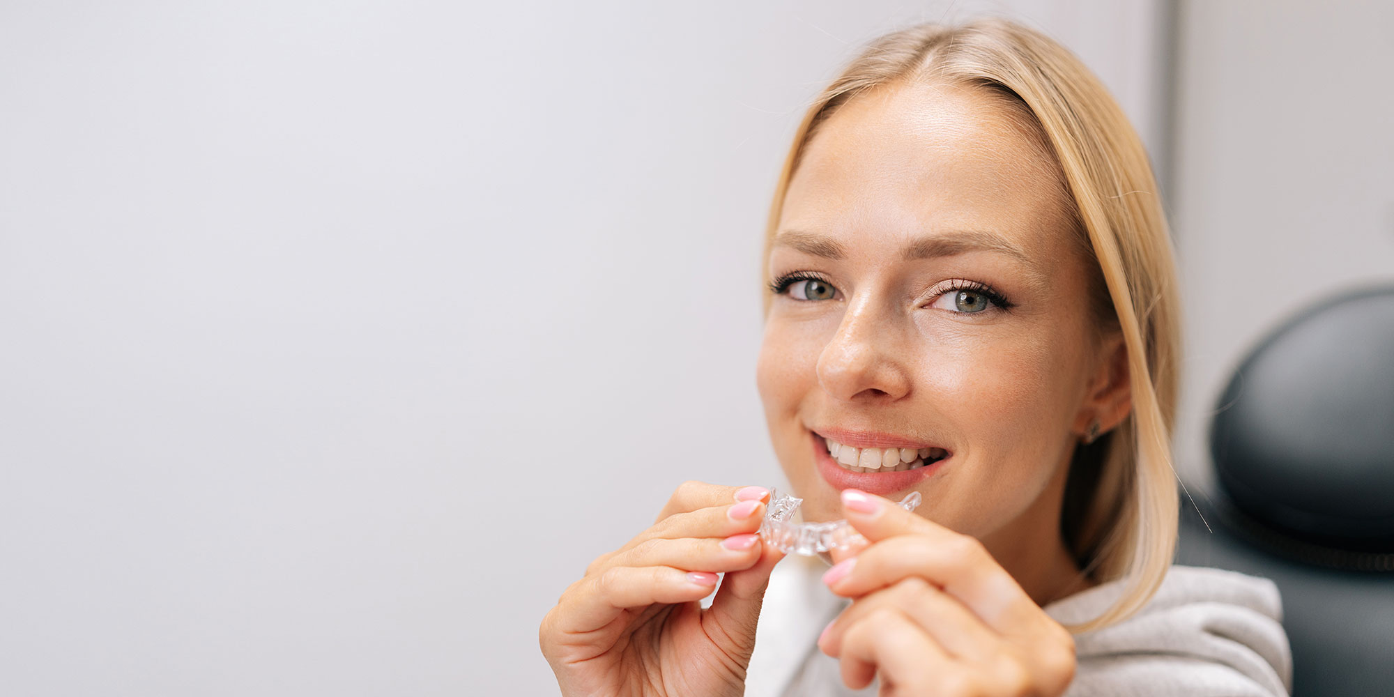 invisalign patient with dentist